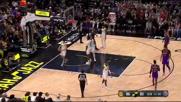 NBA常规赛：湖人vs爵士中文解说全场回放