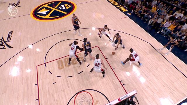 王猛：乐福季后赛经验在协防上展露无遗 张卫平：还是管用！