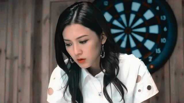 初恋日记:美女看到这样的礼物,竟感动的落泪了!