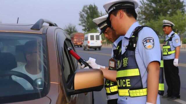 路遇交警查车没带驾驶证行驶证,记住这一招,交警看到乖乖让你走