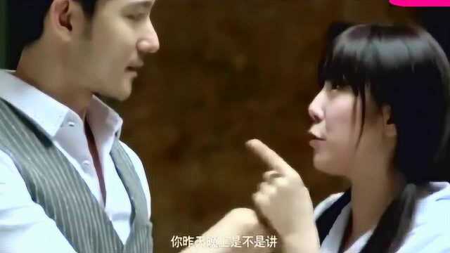 校花驾到之极品校花:丑小鸭化妆后完美逆袭,连校草都吃醋了