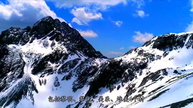 云南丽江:白水河是玉龙雪山脚下,的一条河流,由雪山融水形成