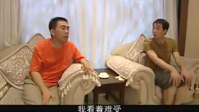 条子各种摆pose,杨光让条子少说话,多吃菜