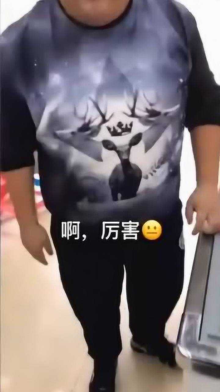 大胃王红雨老师红雨吃的太快厨师明显跟不上他的速度啊