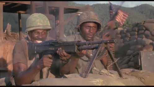 影视：越军死亡冲锋 美军全副装备M16口径5.56毫米步枪疯狂扫射！