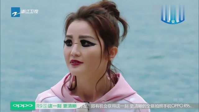 蔡卓妍妆后照片放出,阿Sa超级不满:负一百分!