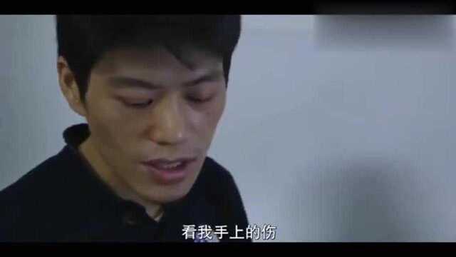 工厂:男子在福耀公司一呆就是20年,仅仅是因为爱这份工作