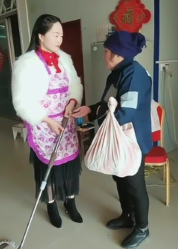 值得称赞的好儿媳妇