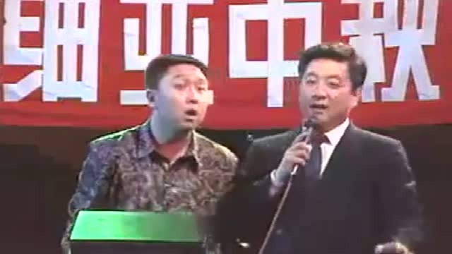 1993年电视剧《海马歌舞厅》,于谦饰演“小混混”,演技可见一斑