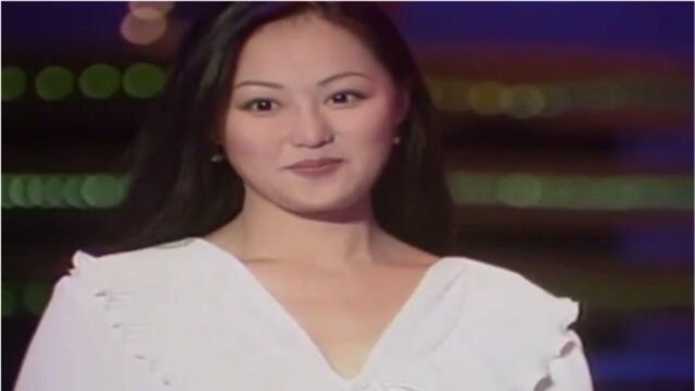 钟镇涛曾与前妻章小蕙恩爱合唱,真是美若天仙,看一眼就醉了!