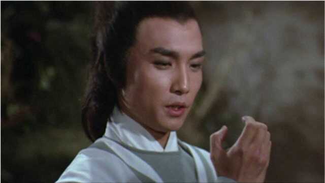 豪侠:1979年邵氏功夫片,刘松仁主演,这时的他就有大侠的气息了