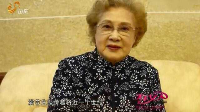 秦怡年轻时被称为中国最美丽的女性,90多岁了仍然坚持创作!