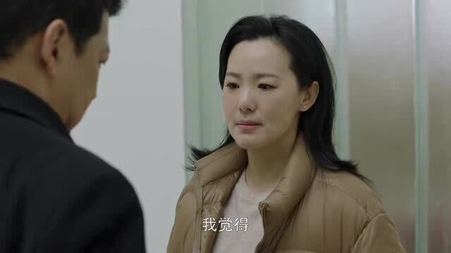 小H喜 ;乔英子与好朋友发视频