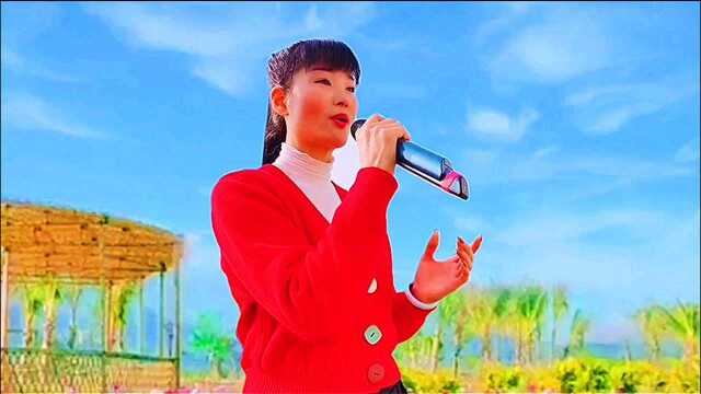 美女演唱《红唇》,伤感好听,送给大家!