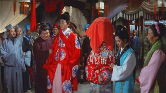 1972年拍出,绝版经典鬼片,女鬼化作美新娘来复仇!当年捂眼看完