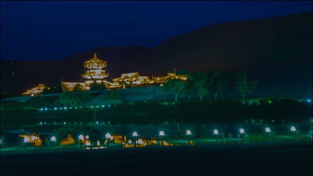 甘肃敦煌市鸣沙山月牙泉风景区