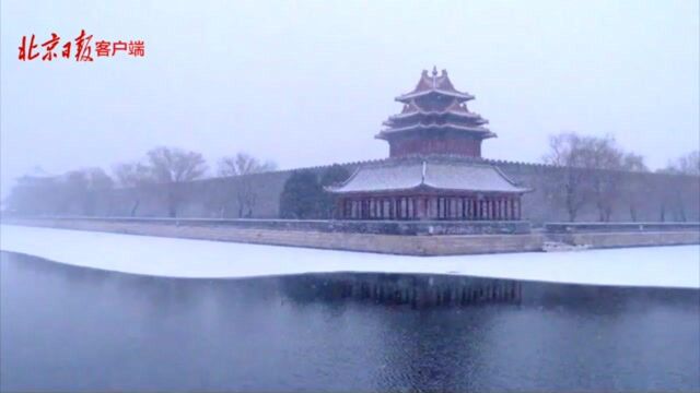 故宫角楼白雪纷飞,历史感瞬间拉满