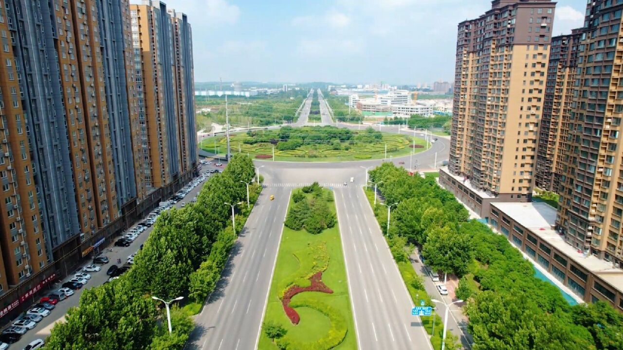 安阳市长江大道(平原路段)美丽街景