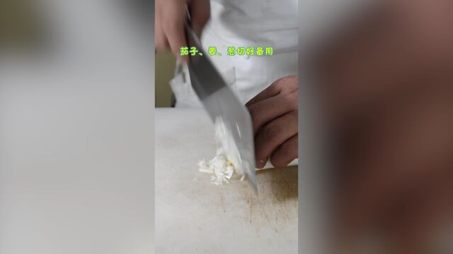 花蛤茄条粉丝汤天津市静海区新东方职业培训学校