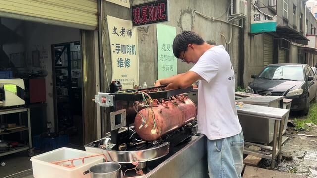 咖啡机维修培训第一学校,咖啡机维修培训学校哪家好,上海咖啡机维修培训班,珠海咖啡机维修培训哪家好,咖啡机维修学员培训内容