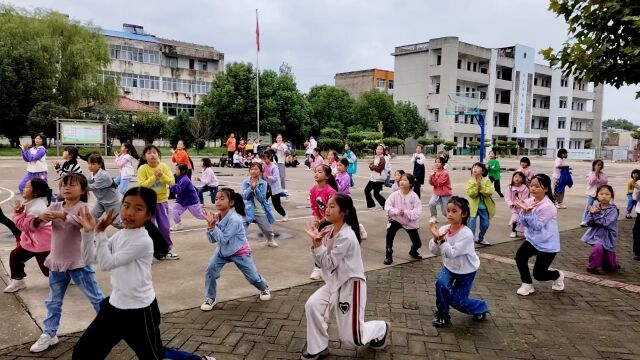 万和镇义阳小学