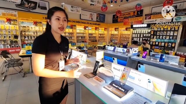 越南河内时代广场购物中心oppo 小米 vivo 华为 手机专卖店