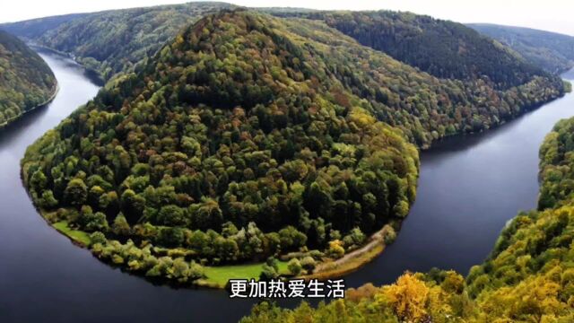 摩旅是一种独特的旅行方式,穿越山川大地,感受不同的风景和文化