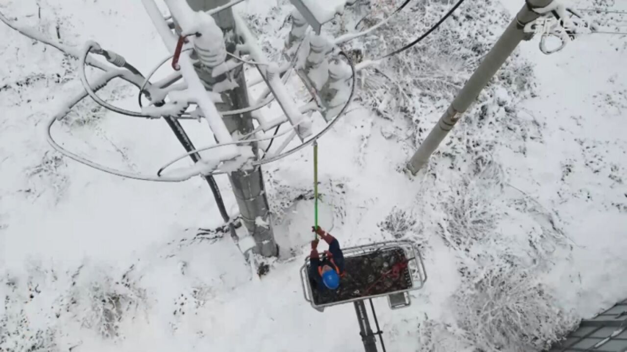 陕西:“闻雪而动”保障畅通