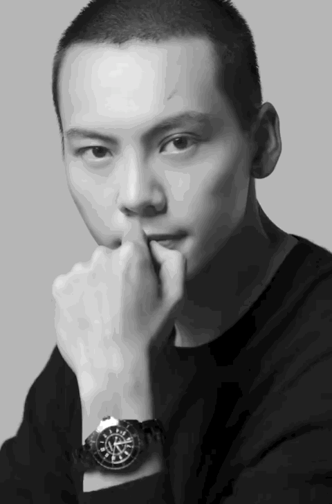 香奈儿影响大使陈伟霆饱饱