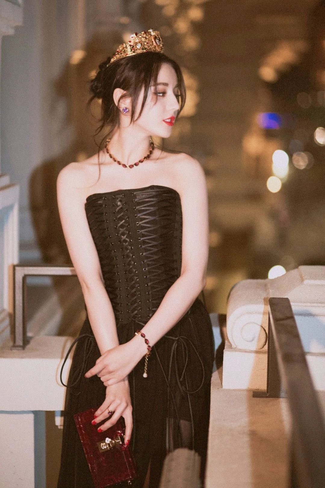 【迪丽热巴】【美图】借着你的光,看到了从未看到的世界