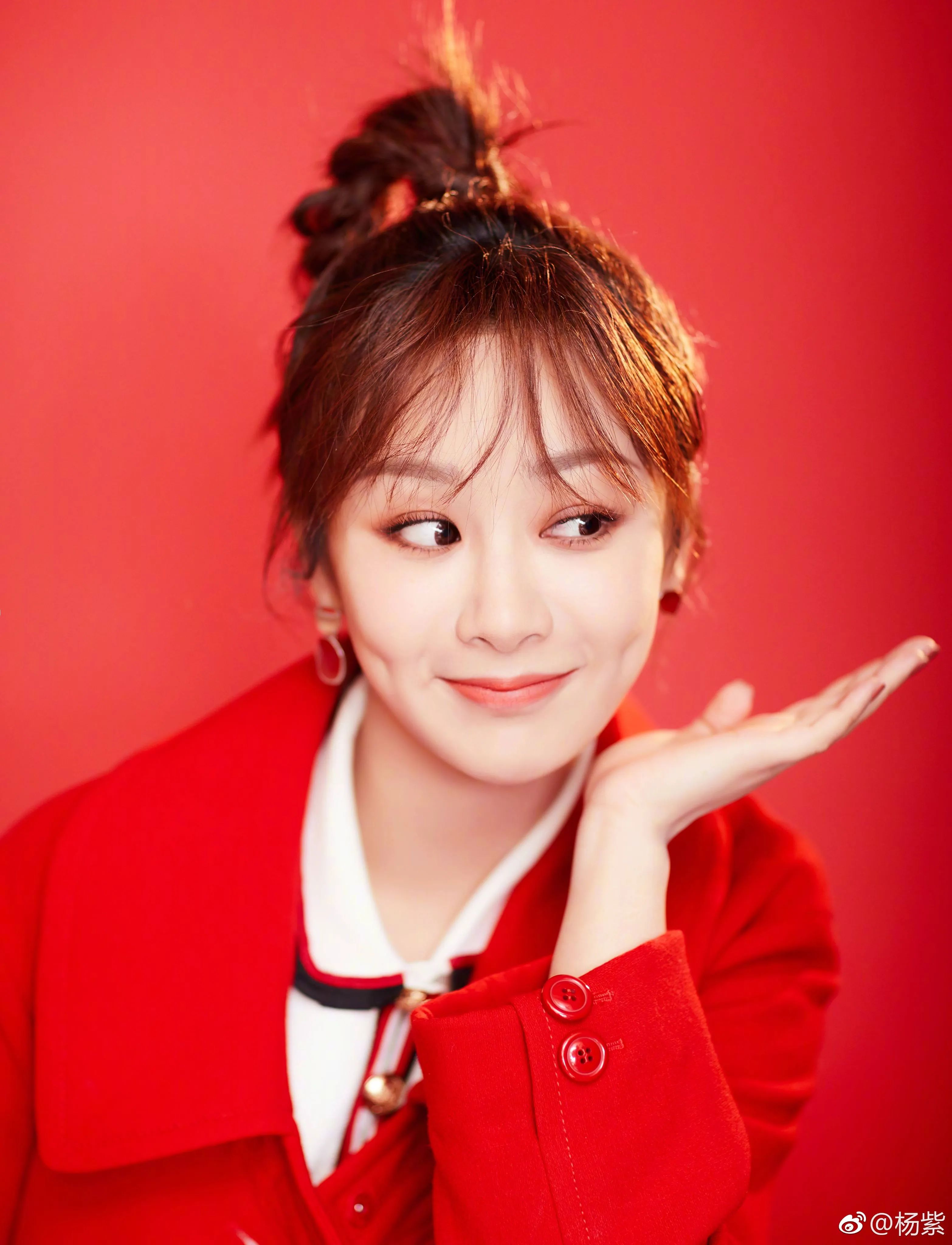 [杨紫]