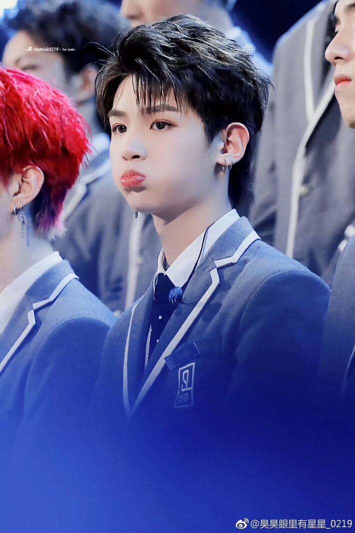 justin黄明昊