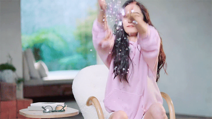 杨幂 吹泡泡超萌超可爱 人间理想是杨幂