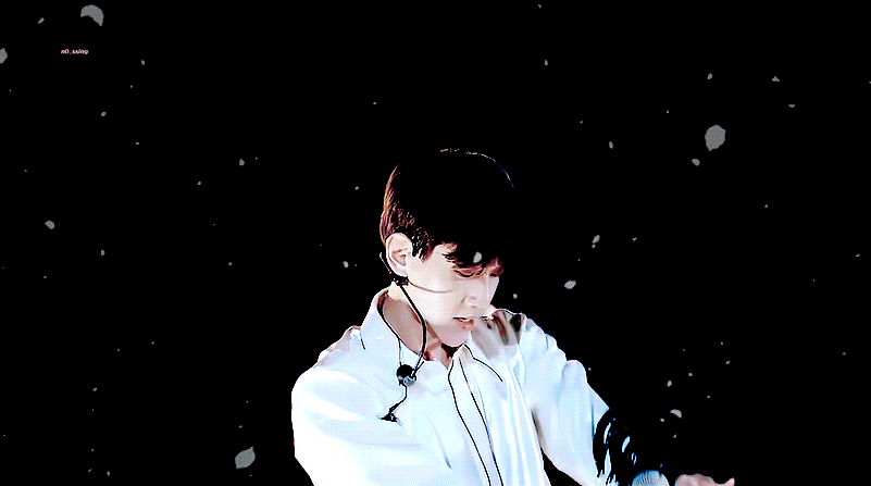 【边伯贤】动图