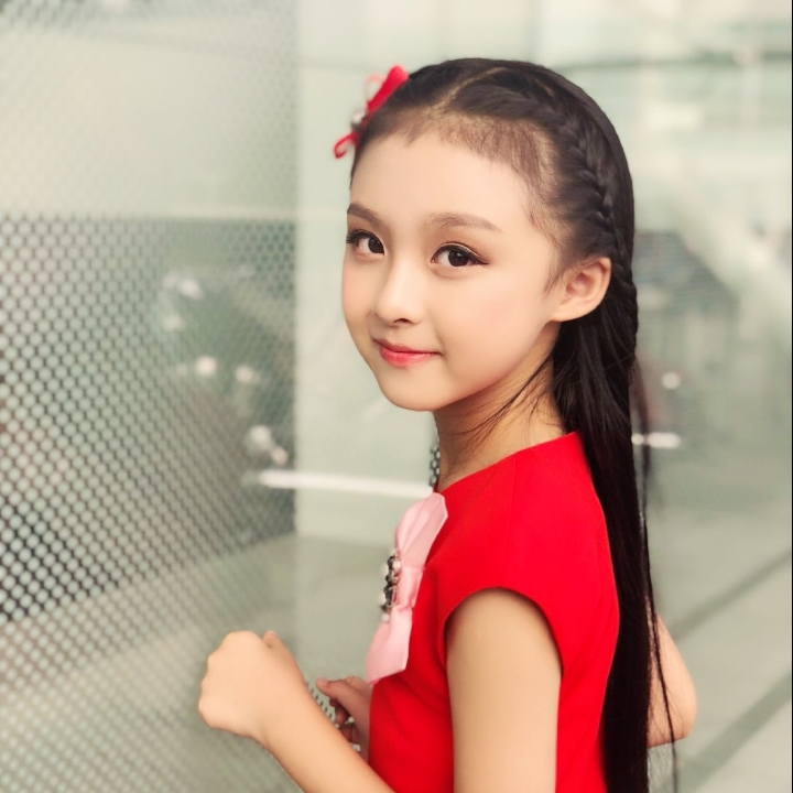 周漾玥