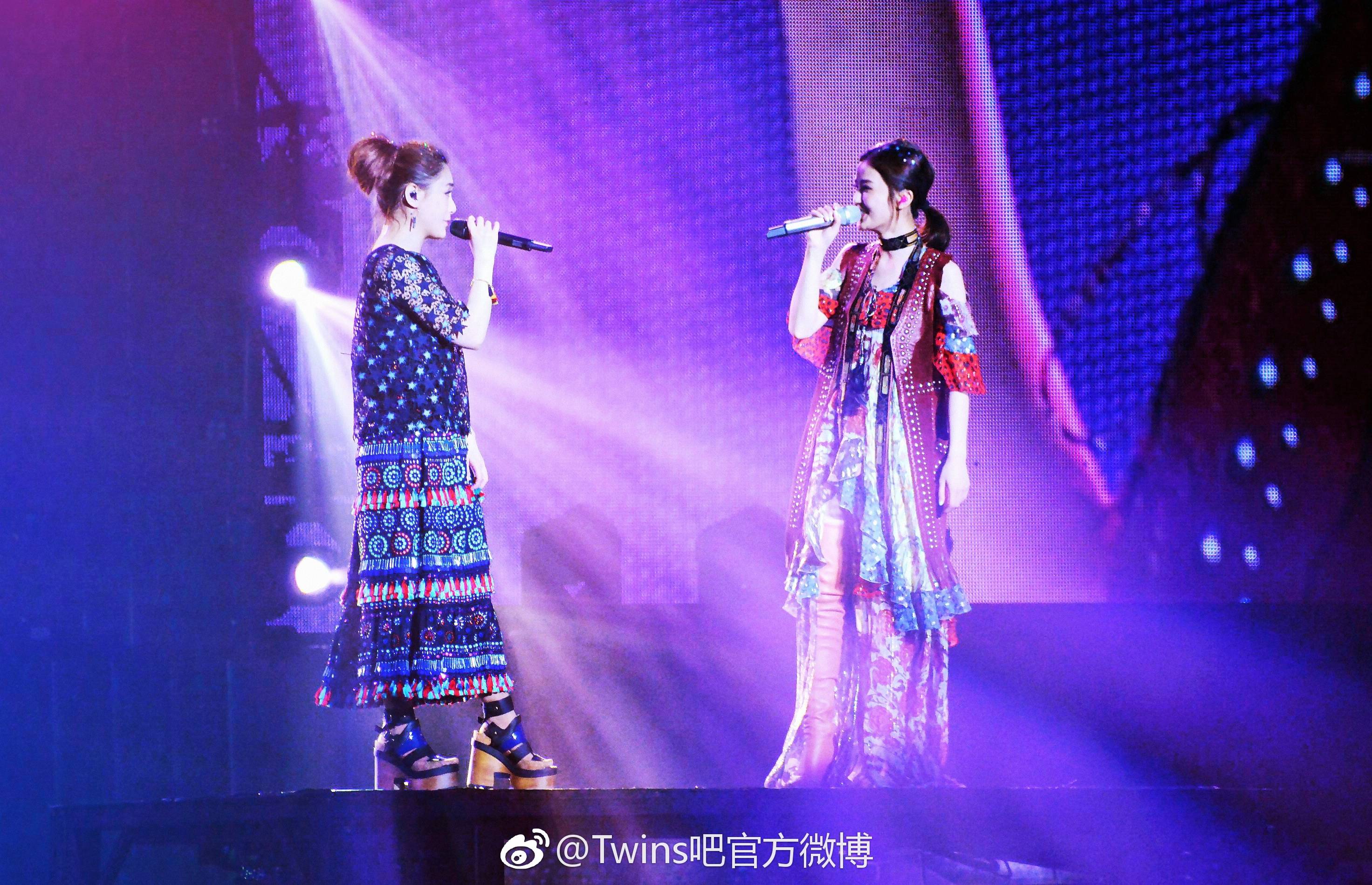 twins #lol世界巡回演唱会