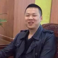 李勇楠
