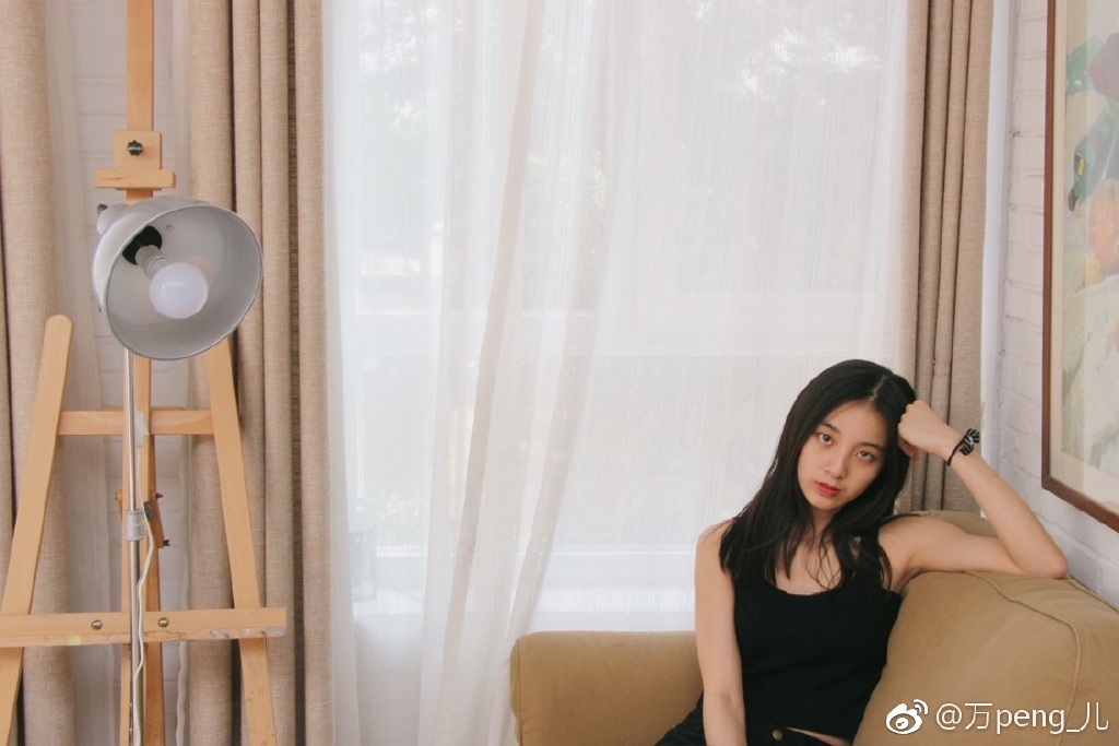 【写真】谁说"杨大奔"没有女人味?原来长发的她气质更温婉!