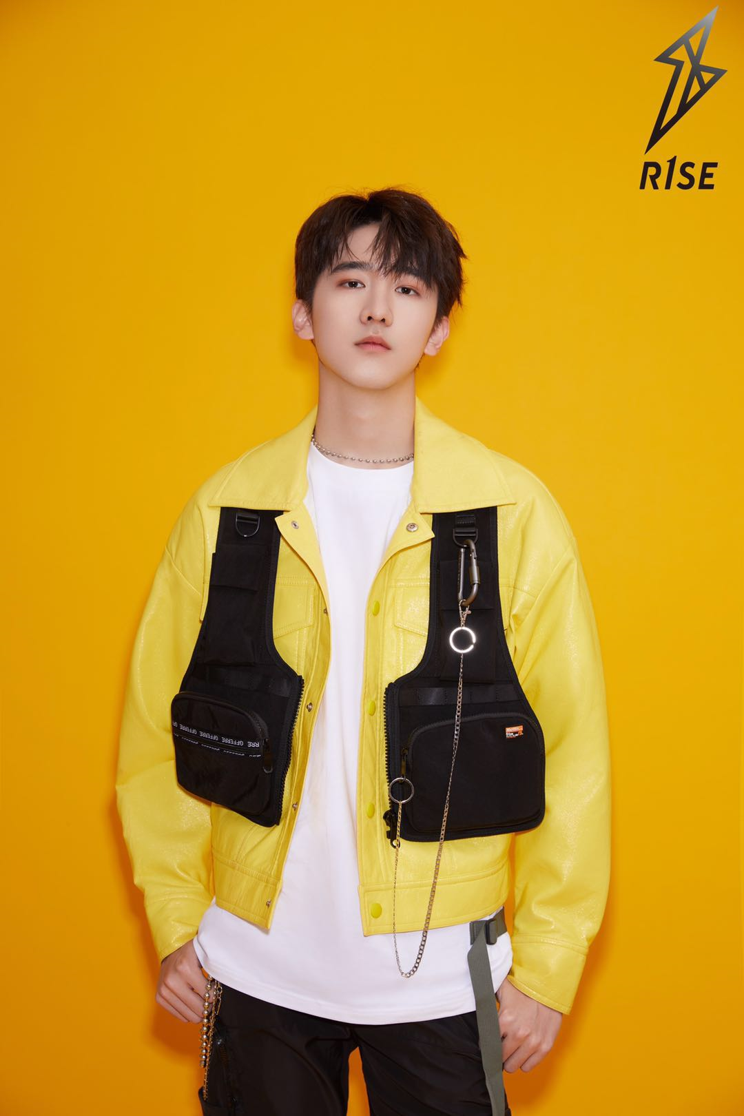 【在看】好久不见的r1se公式照,阿拉壶又帅了!