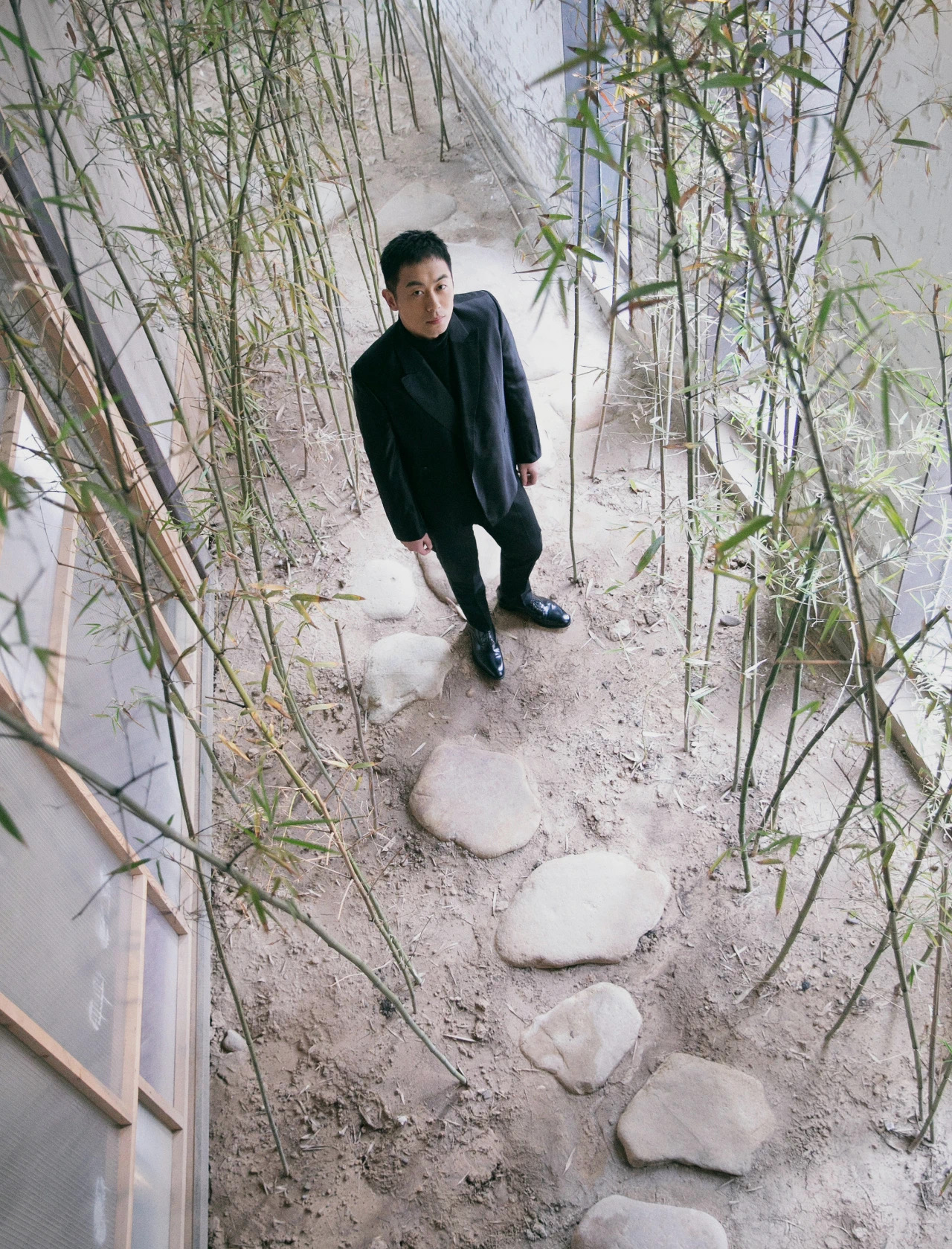 朱亚文朱亚文曝生日写真大发福利六切声线挑战日漫配音