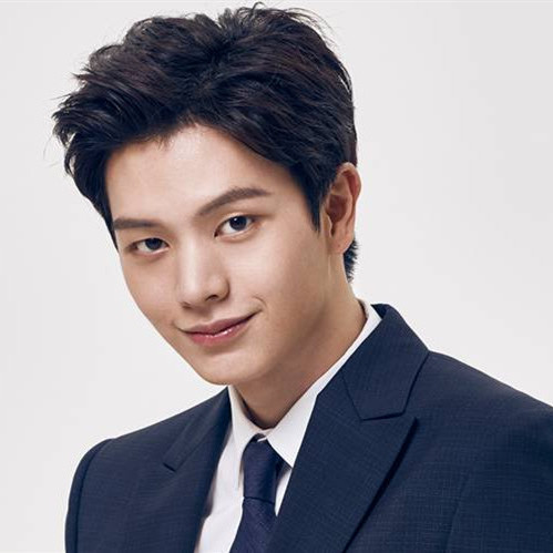 Yook Sung-jae