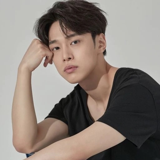 EP1 Light on Me Watch HD Video Online WeTV