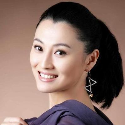 演员高婷婷的裸乳图片