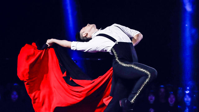 风暴时刻刘迦扬起斗篷全场尖叫,郝若琦努力摆脱"现实束缚"