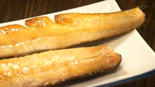 孤独的美食家 烤多线鱼脊和信玄袋,带你感受不一样的风味