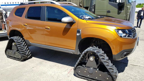 把汽车的轮胎改为履带,通过能力超强