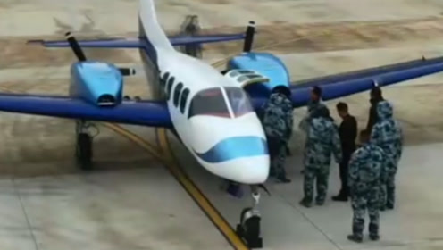 国产首架“荆门造”晨龙飞机 成功完成低速滑行试验