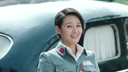 信者无敌:春儿跟刘委员道歉,刘委员一个举动,太逗了