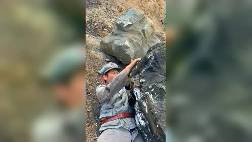 原来电视里面人被大石头压的戏这样拍出来的!