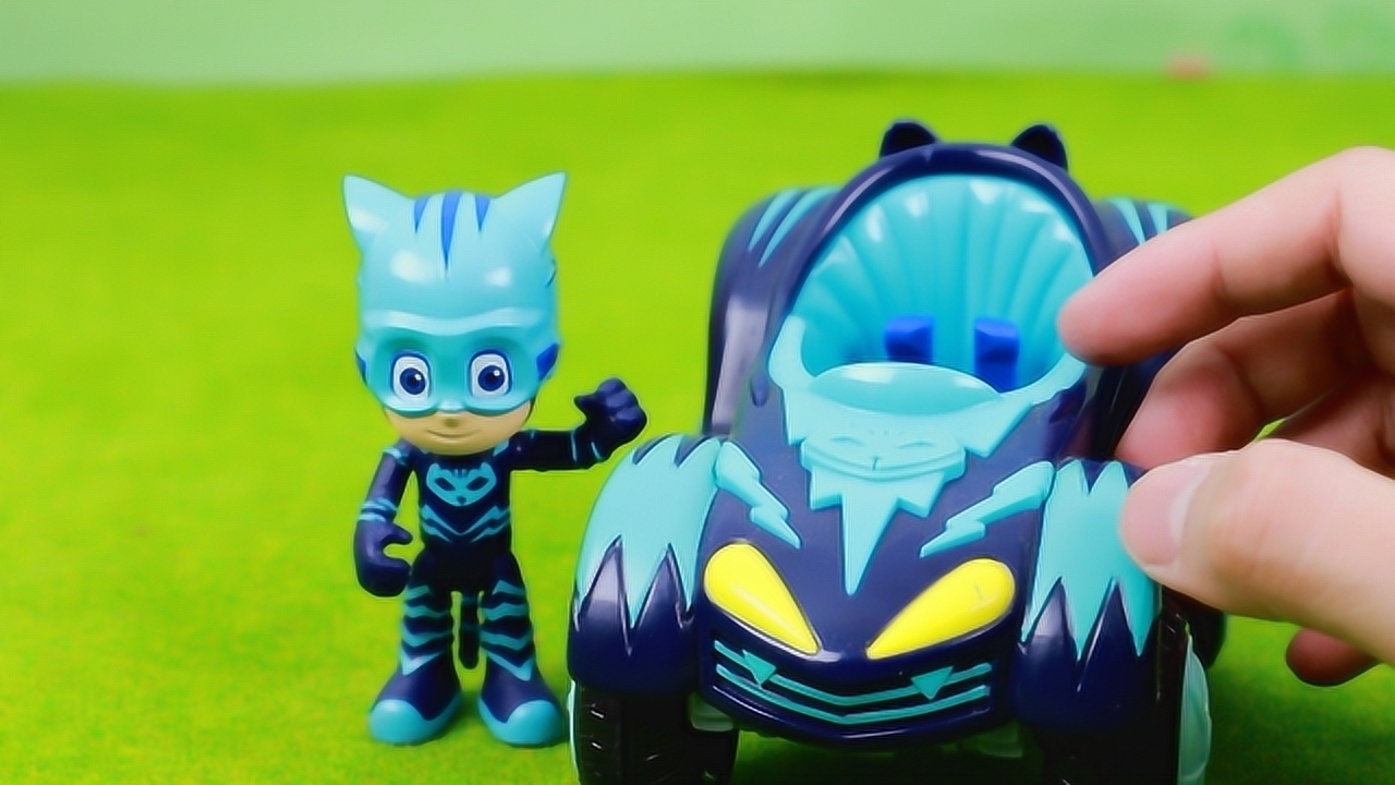 睡衣小英雄猫小子猫车闪电竞速版